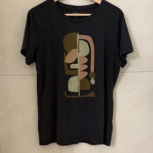 LOT OF 2 Bridge & Burn Women’s Abstract Graphic Short Sleeve Tees XL